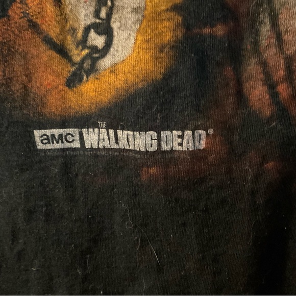 AMC walking dead multi growling tiger shirt men’s medium - Picture 2 of 3